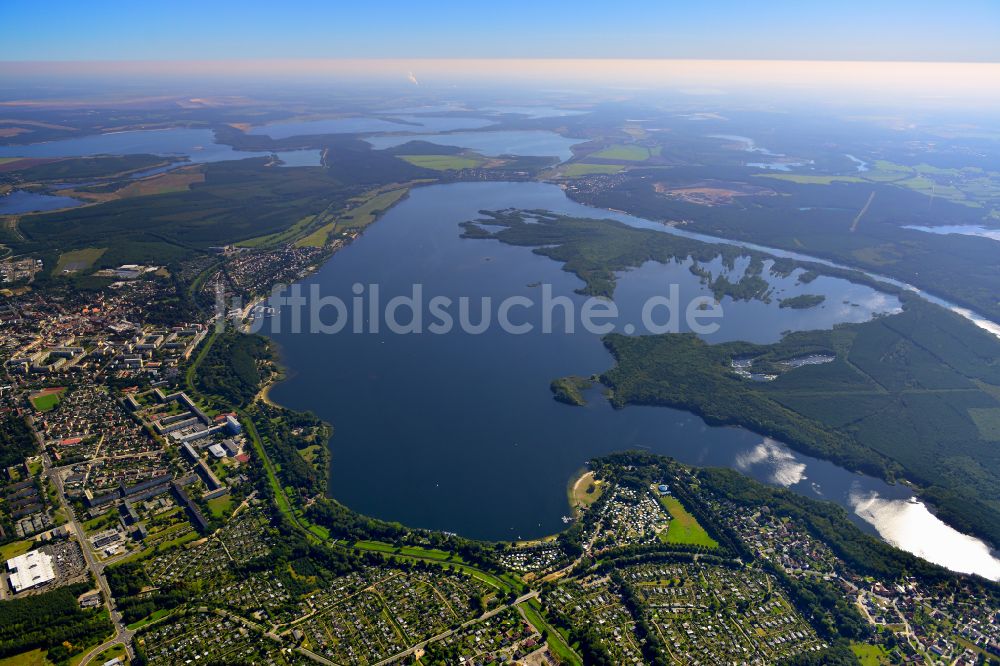 Luftbild Senftenberg - Uferbereiche des Sees Senftenberger See in Senftenberg im Bundesland Brandenburg, Deutschland