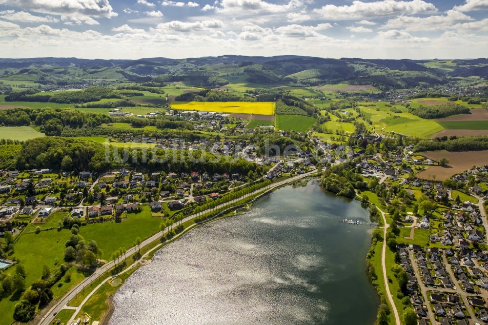 Luftbild Sundern (Sauerland) - Uferbereiche des Sees Sorpesee in Sundern (Sauerland) im Bundesland Nordrhein-Westfalen