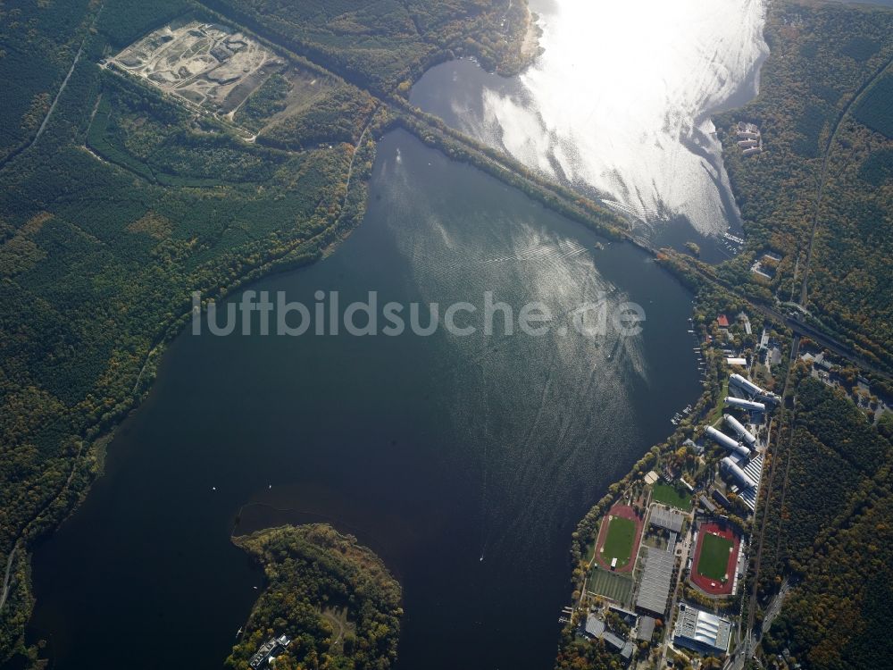 Luftaufnahme Potsdam - Uferbereiche des Sees Templiner See in Potsdam im Bundesland Brandenburg