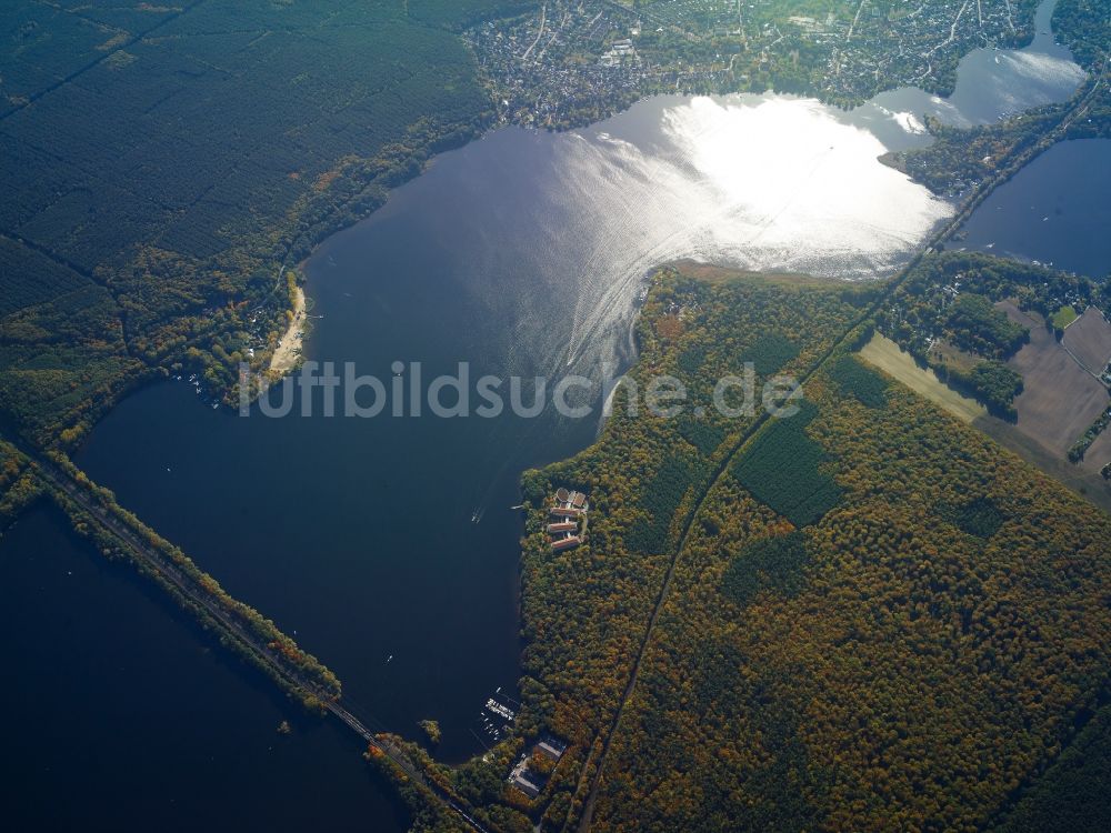 Potsdam von oben - Uferbereiche des Sees Templiner See in Potsdam im Bundesland Brandenburg