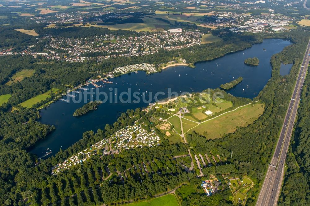 Luftbild Düsseldorf - Uferbereiche des Sees Unterbacher See in Düsseldorf im Bundesland Nordrhein-Westfalen