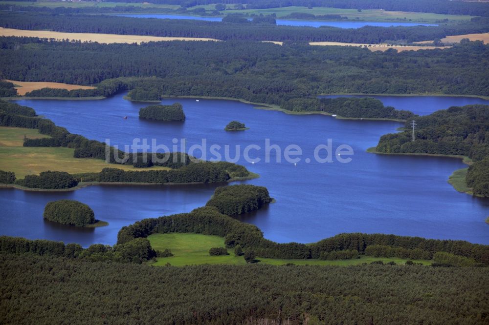 Luftaufnahme Priepert - Uferbereiche des Sees Wangnitzsee in Priepert im Bundesland Mecklenburg-Vorpommern