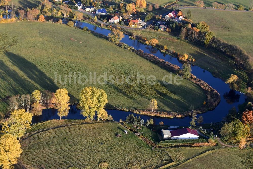 Luftbild Neu Hartmannsdorf - Uferbereiche am Spree- Flußverlauf in Neu Hartmannsdorf im Bundesland Brandenburg