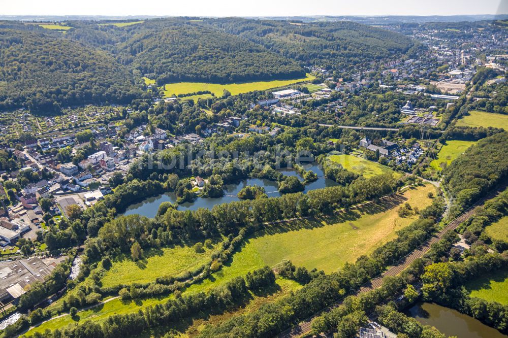 Gevelsberg von oben - Uferbereiche der Teichanlagen zur Fischzucht am Hammerteich im Ortsteil Gevelsberg in Gevelsberg im Bundesland Nordrhein-Westfalen - NRW, Deutschland