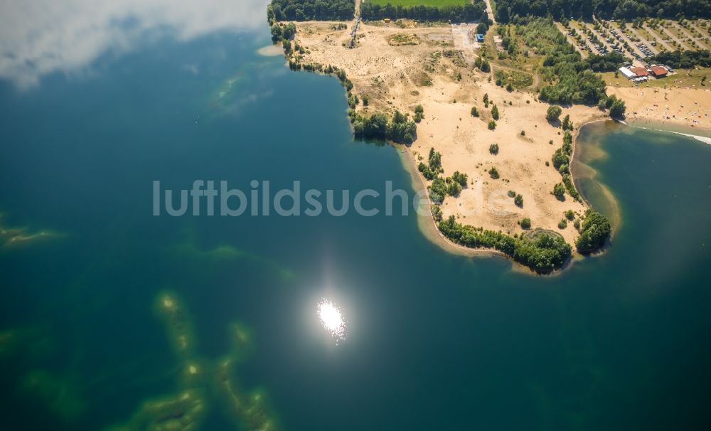 Luftaufnahme Voerde (Niederrhein) - Uferbereiche des Tenderingssee in Voerde (Niederrhein) im Bundesland Nordrhein-Westfalen - NRW, Deutschland