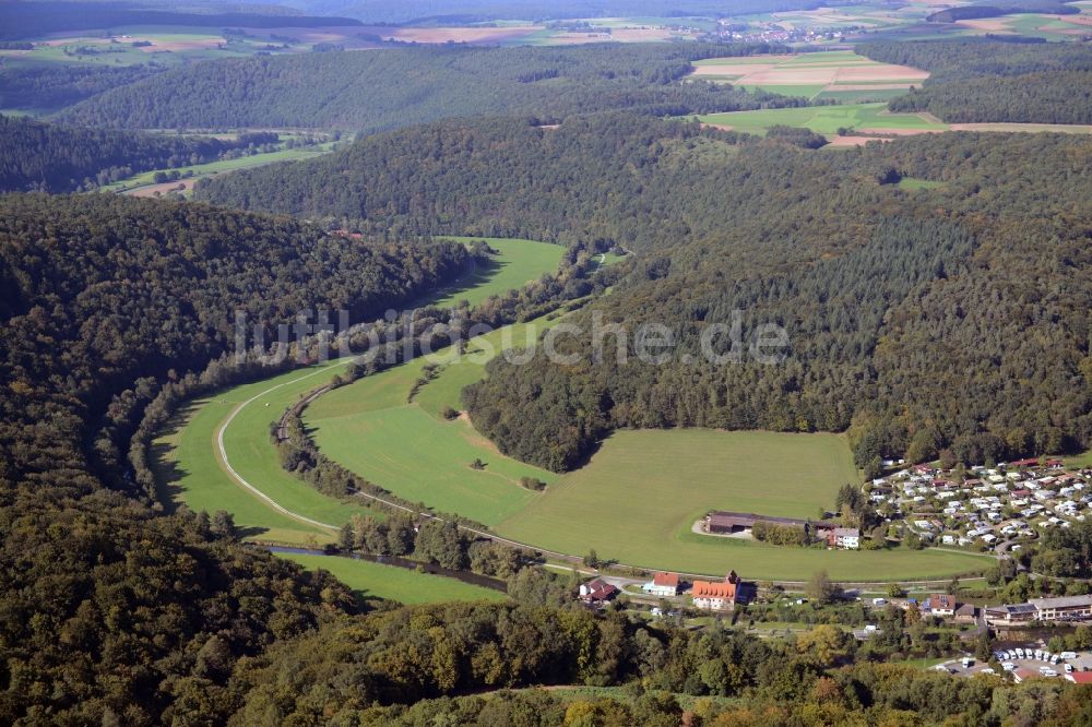 Gräfendorf von oben - Uferbereiche am Verlauf der Fränkischen Saale Flußverlauf in Gräfendorf im Bundesland Bayern