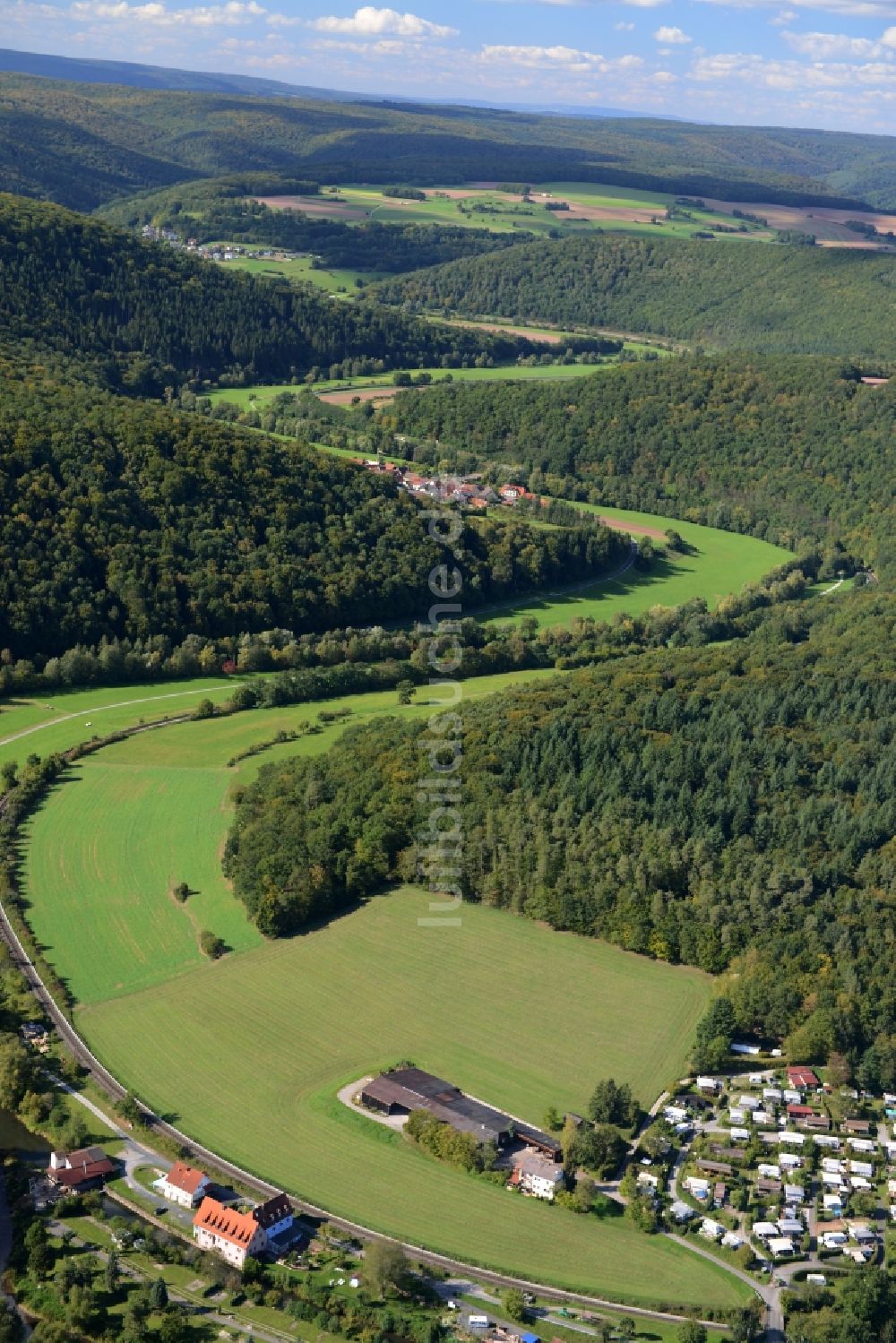 Gräfendorf aus der Vogelperspektive: Uferbereiche am Verlauf der Fränkischen Saale Flußverlauf in Gräfendorf im Bundesland Bayern