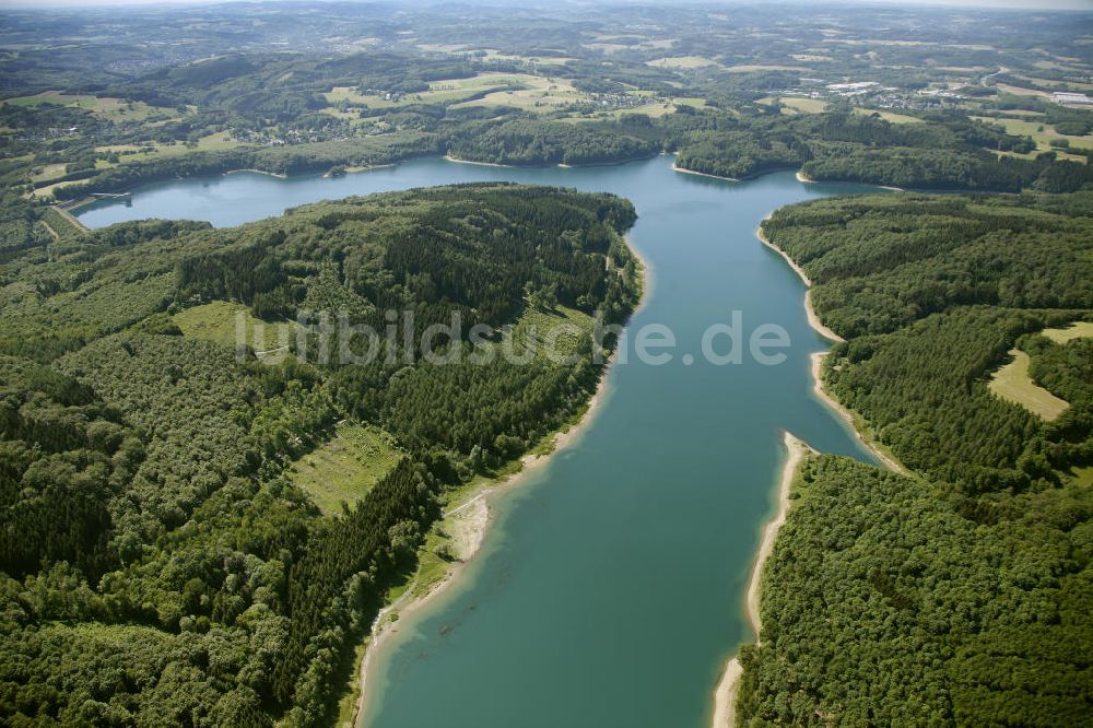 Luftaufnahme Reichshof - Uferbereiche der Wiehltalsperre in Nordrhein-Westfalen (Oberbergischer Kreis)