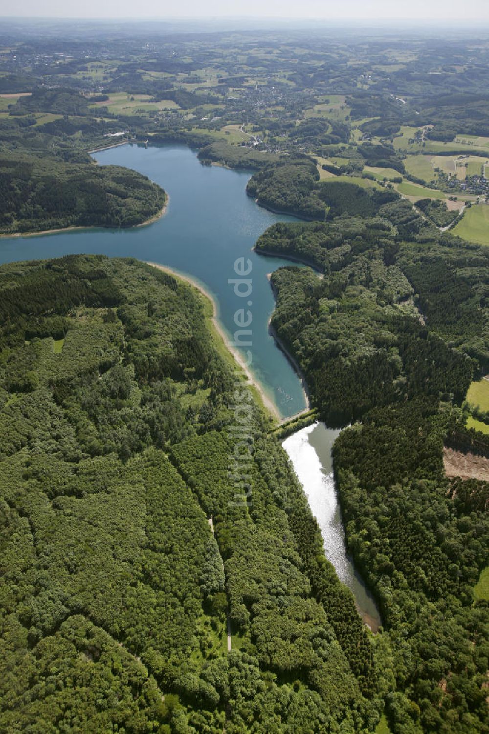 Luftaufnahme Reichshof - Uferbereiche der Wiehltalsperre in Nordrhein-Westfalen (Oberbergischer Kreis)