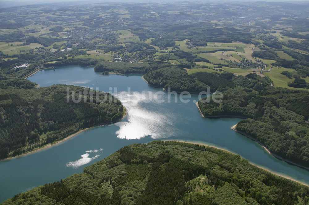 Luftaufnahme Reichshof - Uferbereiche der Wiehltalsperre in Nordrhein-Westfalen (Oberbergischer Kreis)