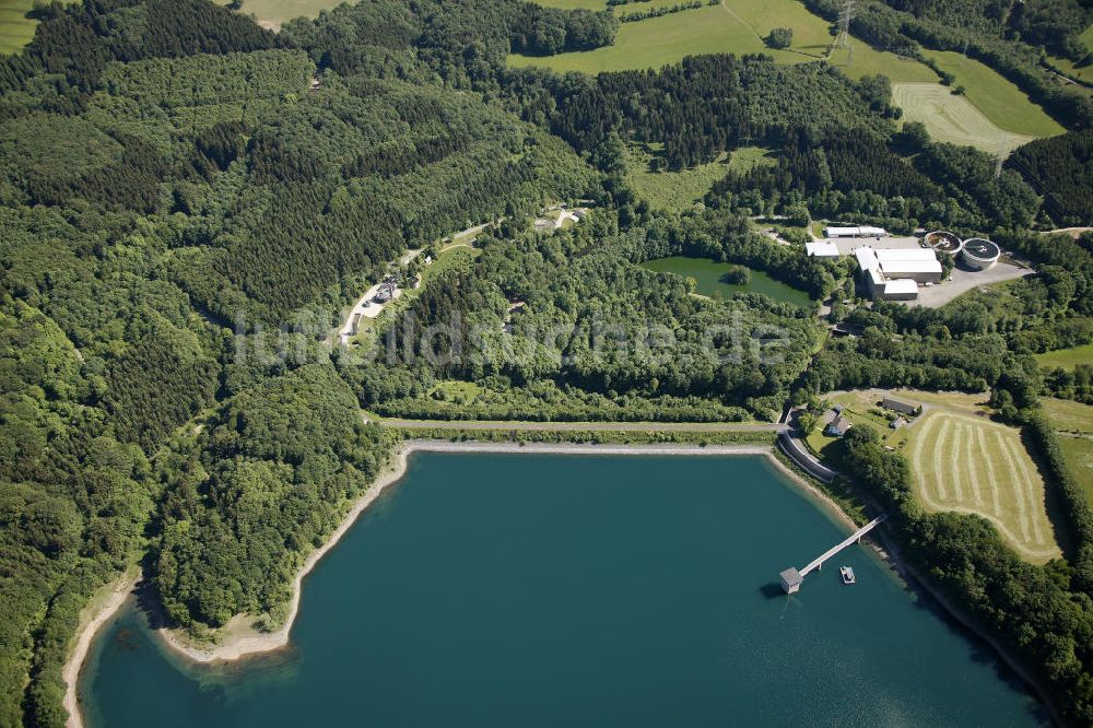 Luftaufnahme Reichshof - Uferbereiche der Wiehltalsperre in Nordrhein-Westfalen (Oberbergischer Kreis)