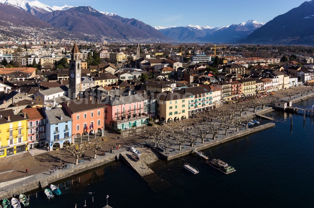 Luftaufnahme Ascona - Uferpromenade Lago Maggiore in Ascona im Kanton Tessin in der Schweiz