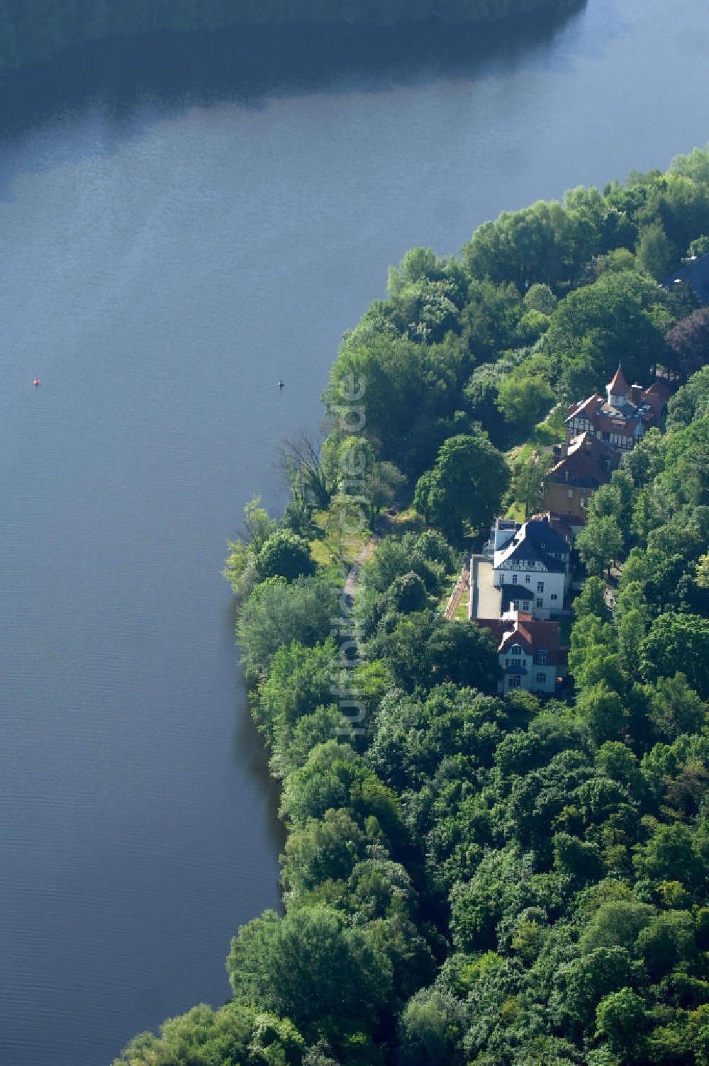 Luftbild Potsdam Babelsberg - Uferweg der Villen am Griebnitzsee in Potsdam