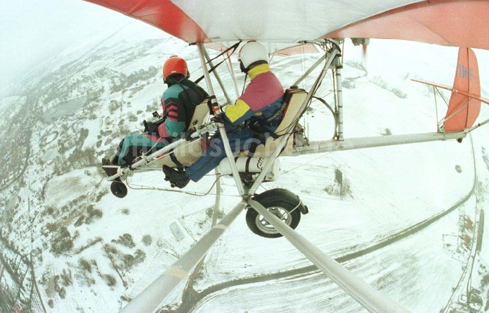 Eggersdorf in Müncheberg / BRB aus der Vogelperspektive: Ul-Flug über dem Flugplatz Eggersdorf und am Stadtrand von Fürstenwalde.