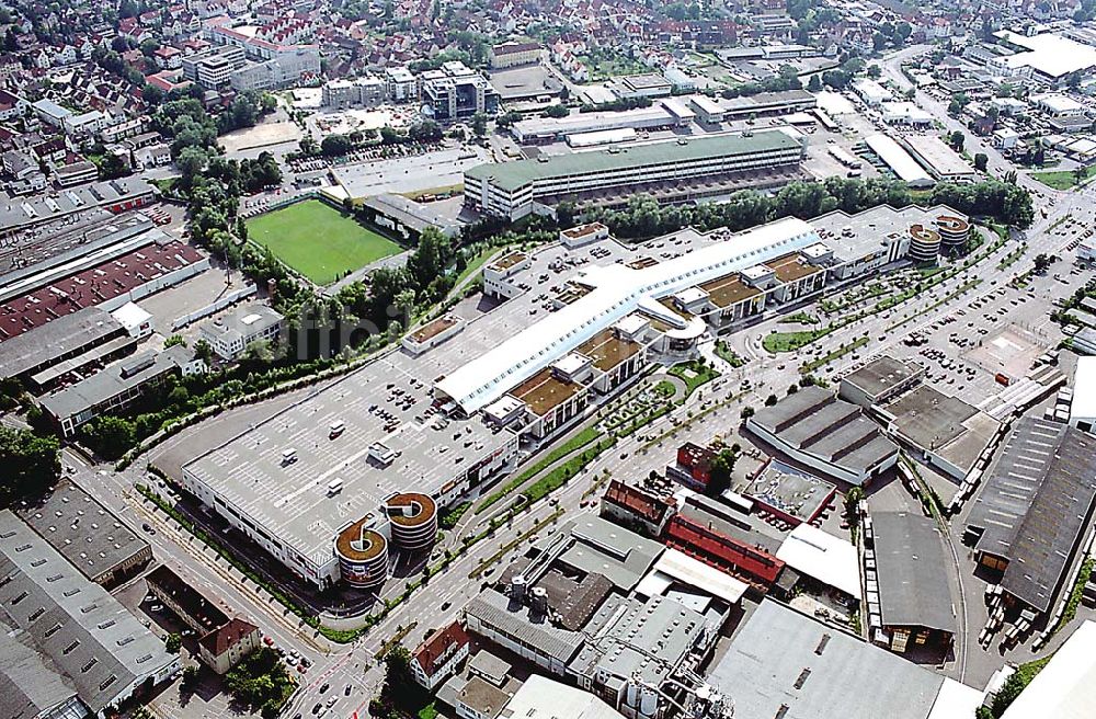 Ulm / Baden Württemberg von oben - Ulm / Baden Württemberg Blick auf das Einkaufscentrum ECE an der Bahnstrecke in Ulm an der Donau in Baden Würtemberg