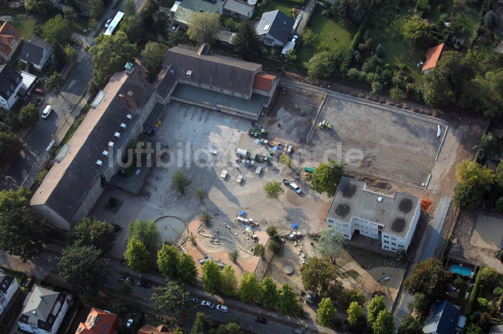 Berlin aus der Vogelperspektive: Ulmen-Grundschule in Berlin-Kaulsdorf