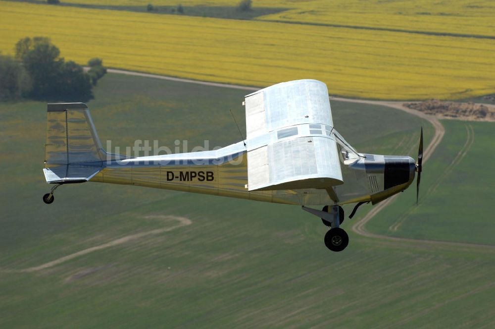 Luftbild WERNEUCHEN - Ultraleichtflugzeug vom Typ WT 01 der Flugschule Werneuchen