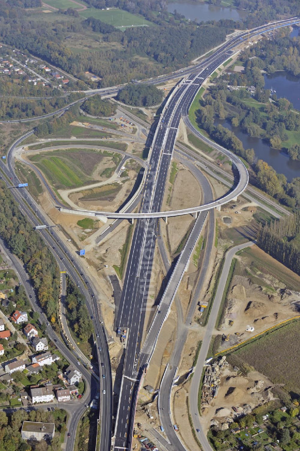 BRAUNSCHWEIG von oben - Um- und Ausbau des Autobahndreieck Braunschweig-Südwest