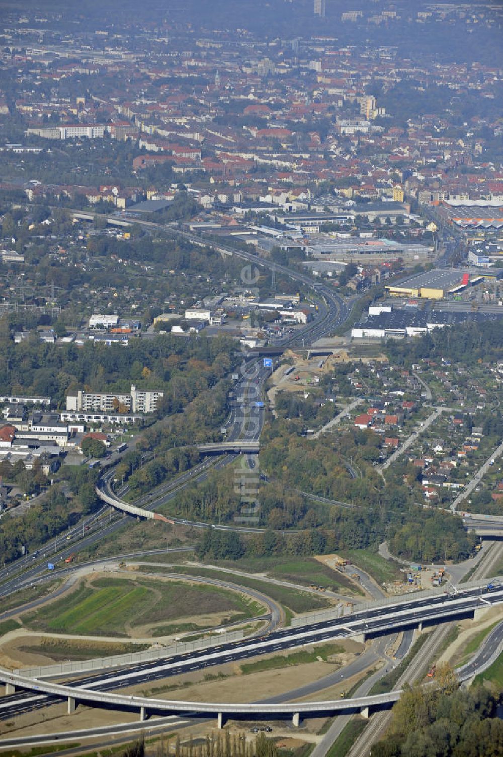 BRAUNSCHWEIG aus der Vogelperspektive: Um- und Ausbau des Autobahndreieck Braunschweig-Südwest