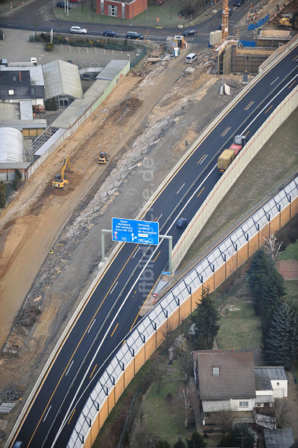 Braunschweig aus der Vogelperspektive: Um- und Ausbau des Autobahndreieck Braunschweig-Südwest