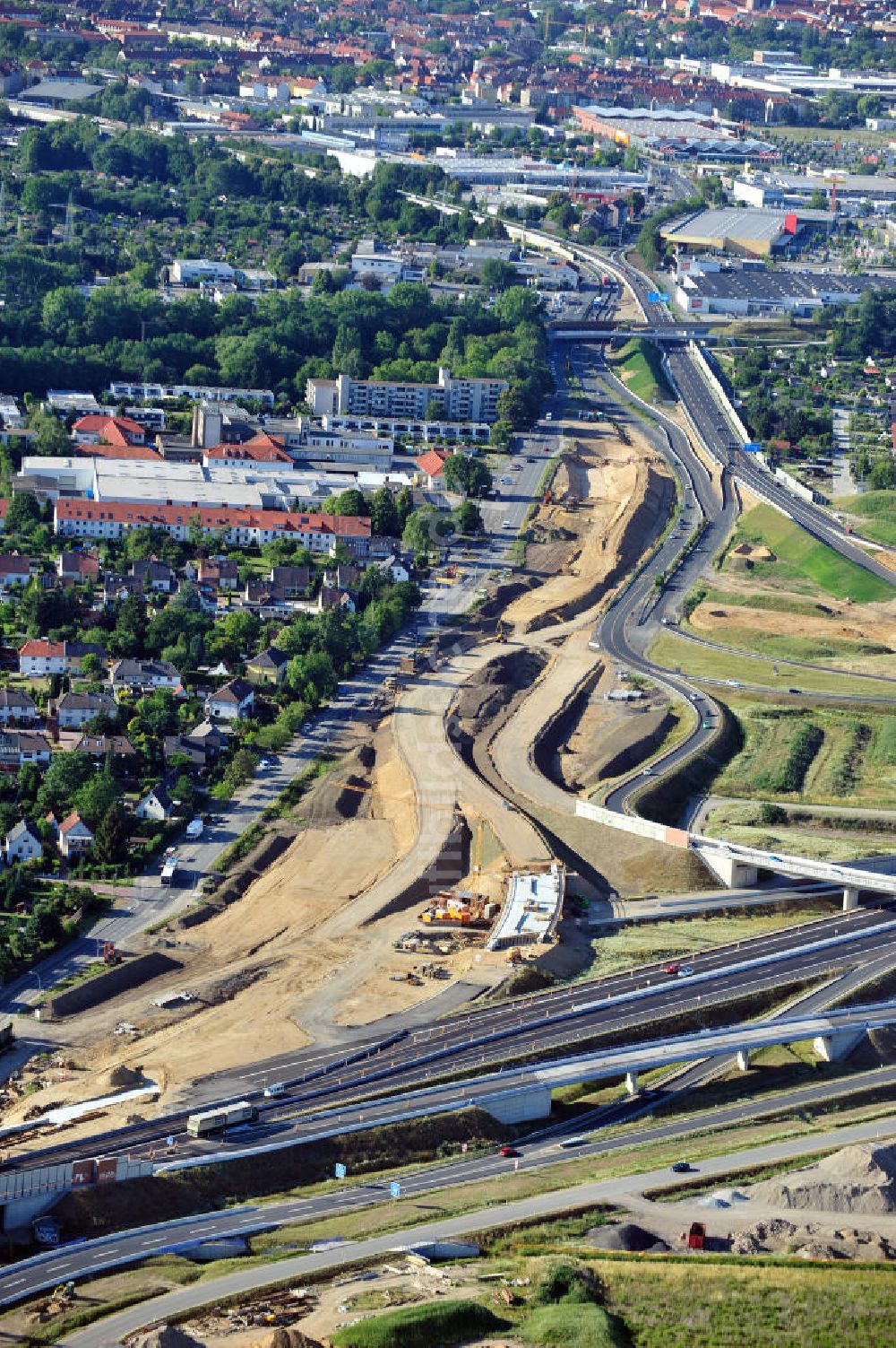 Braunschweig von oben - Um- und Ausbau des Autobahndreieck Braunschweig-Südwest