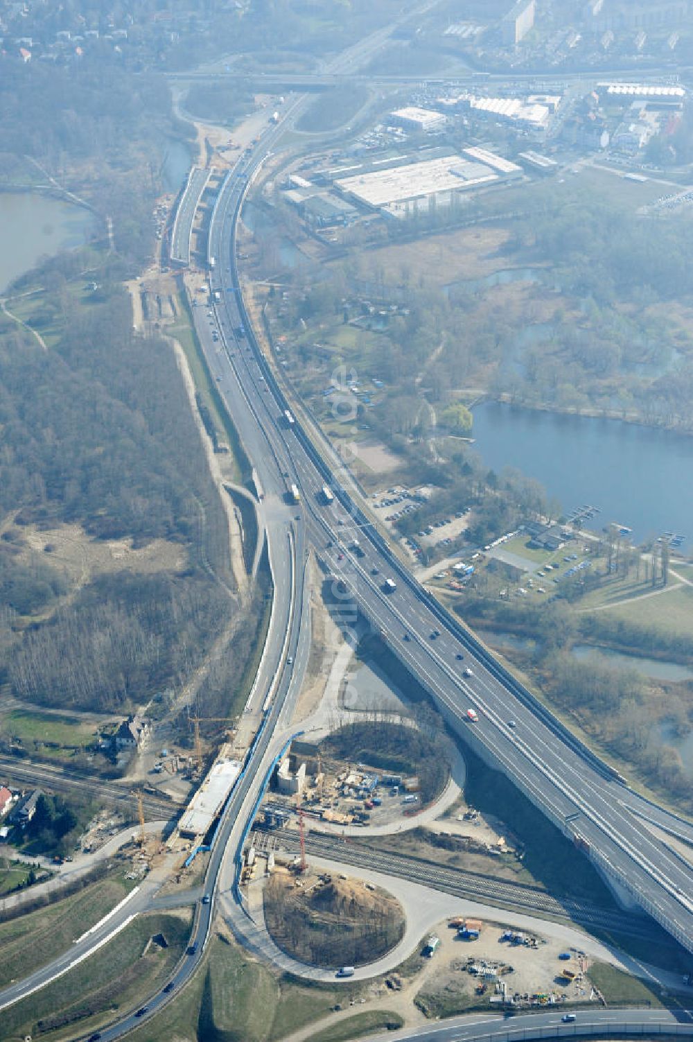 Braunschweig aus der Vogelperspektive: Um- und Ausbau des Autobahndreieck Braunschweig-Südwest