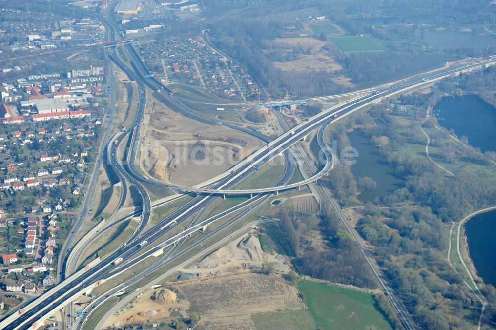 Braunschweig aus der Vogelperspektive: Um- und Ausbau des Autobahndreieck Braunschweig-Südwest