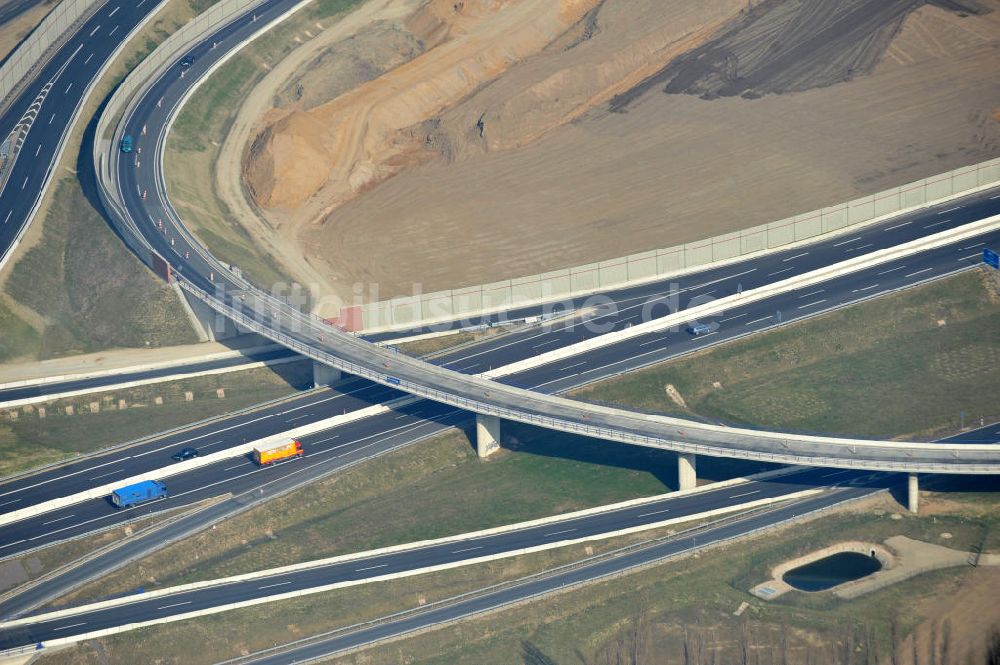 Braunschweig von oben - Um- und Ausbau des Autobahndreieck Braunschweig-Südwest