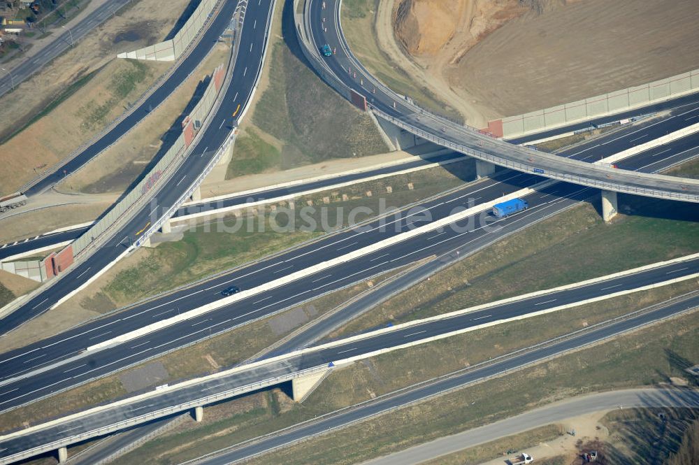 Braunschweig aus der Vogelperspektive: Um- und Ausbau des Autobahndreieck Braunschweig-Südwest