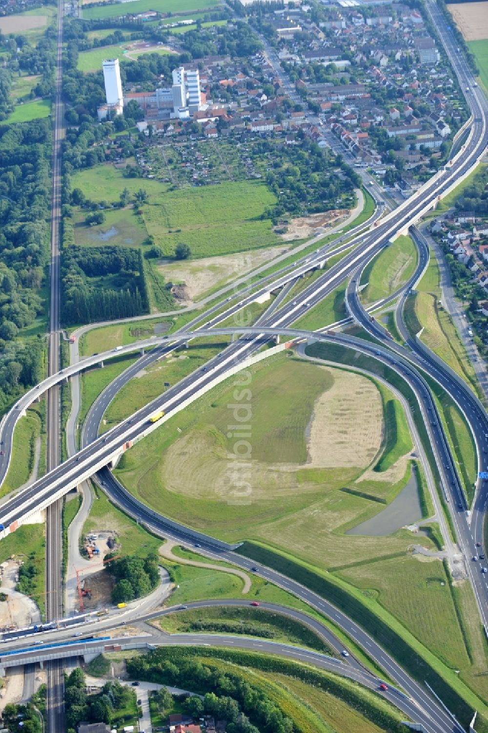 Braunschweig von oben - Um- und Ausbau des Autobahndreieck Braunschweig-Südwest