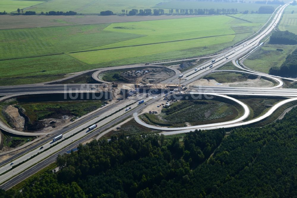 Luftaufnahme Wöbbelin - Um- und Ausbau des AD Autobahndreieck Schwerin an der BAB Autobahn A14 und A24 bei Wöbbelin in Mecklenburg-Vorpommern