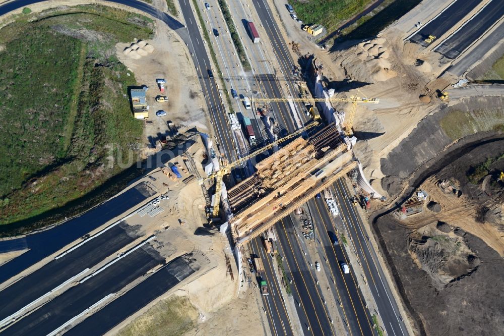 Luftaufnahme Wöbbelin - Um- und Ausbau des AD Autobahndreieck Schwerin an der BAB Autobahn A14 und A24 bei Wöbbelin in Mecklenburg-Vorpommern