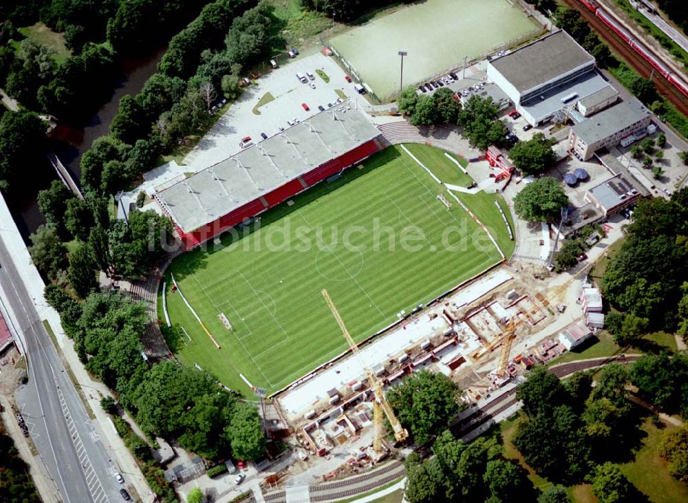 Luftaufnahme Cottbus / Brandenburg - Um- und Ausbau des Cottbusser Stadions am Stadtring.