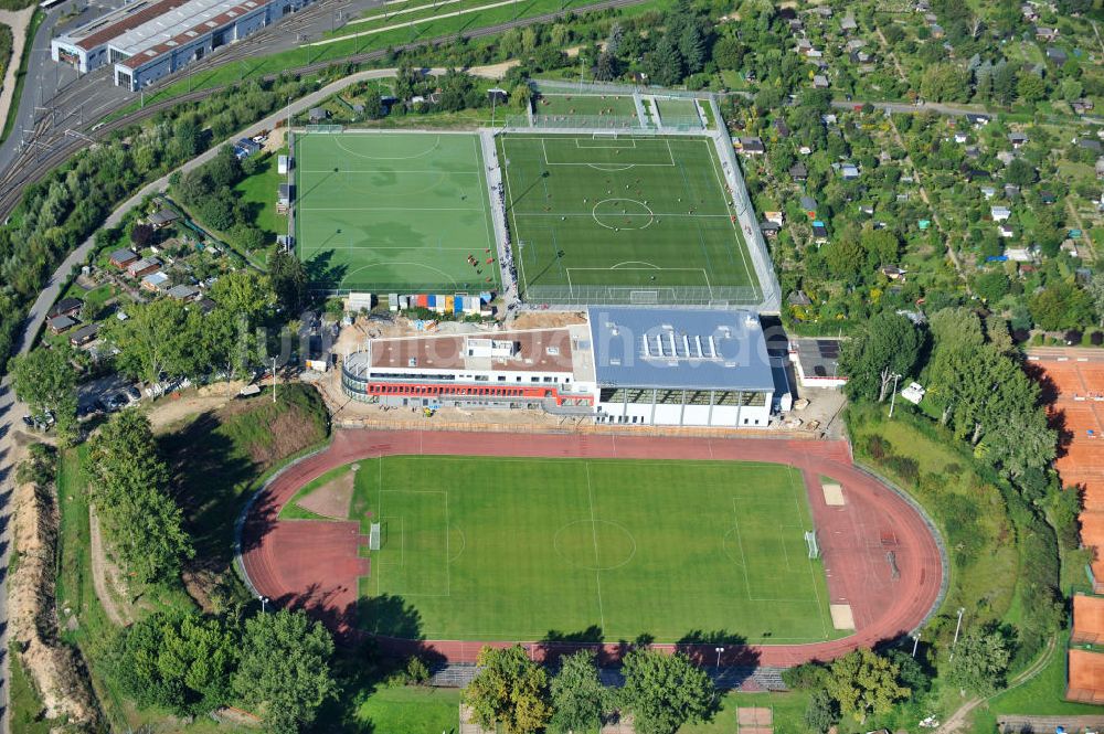 Luftbild Frankfurt am Main - Um- und Erweiterungsbau am Stadion am Riederwald des Verein Eintracht Frankfurt