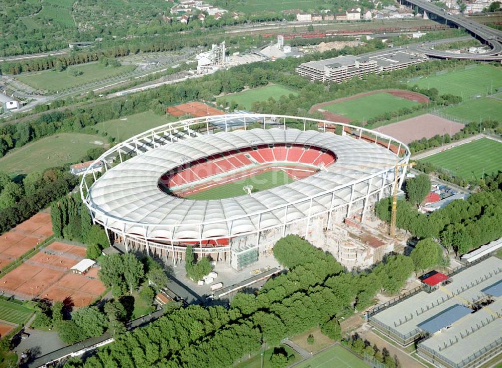 Stuttgart aus der Vogelperspektive: Um- und Erweiterungsbauarbeiten am Stuttgarter Neckar Stadion durch die Edmund Züblin AG - NL Bauunternehmung in Stuttgart