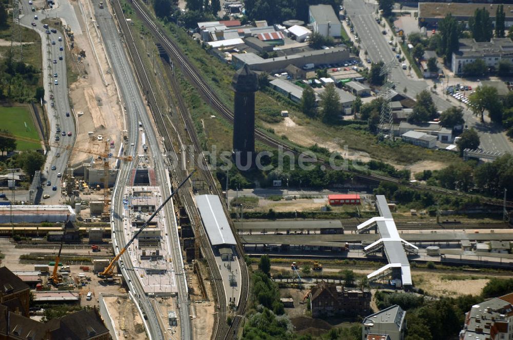 Luftaufnahme Berlin - Um- und Neu- und Ausbau des Berliner S-Bahnhofs Ostkreuz