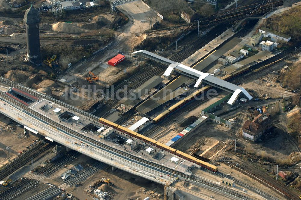 Berlin von oben - Um- und Neu- und Ausbau des Berliner S-Bahnhofs Ostkreuz