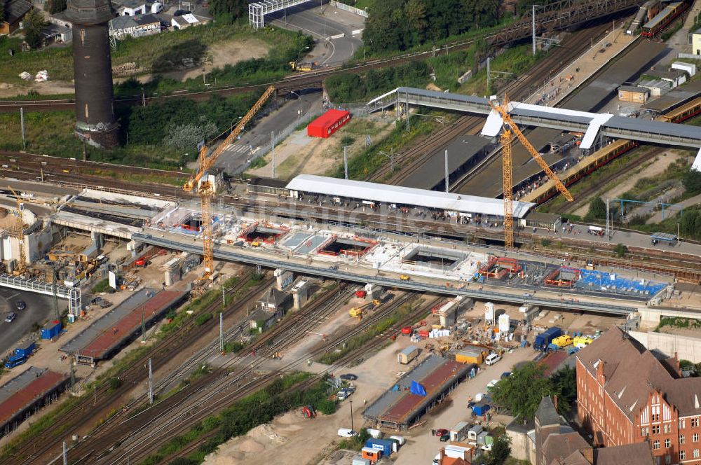 Berlin von oben - Um- und Neu- und Ausbau des Berliner S-Bahnhofs Ostkreuz