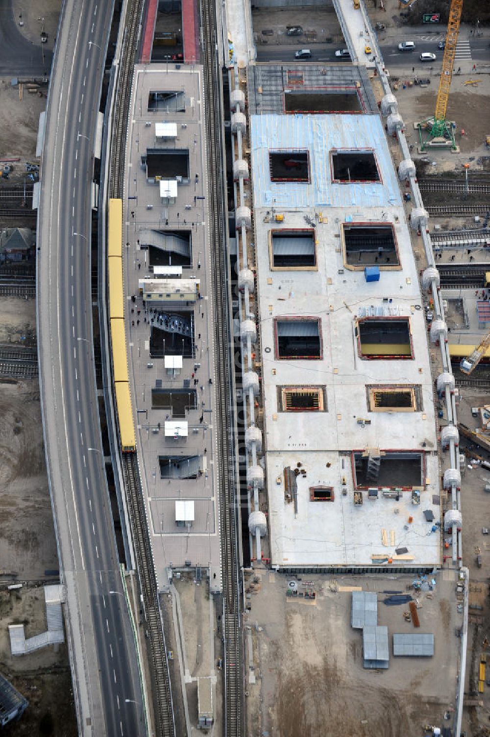 Luftaufnahme Berlin Friedrichshain - Um- und Neubau des Berliner S-Bahnhof Ostkreuz