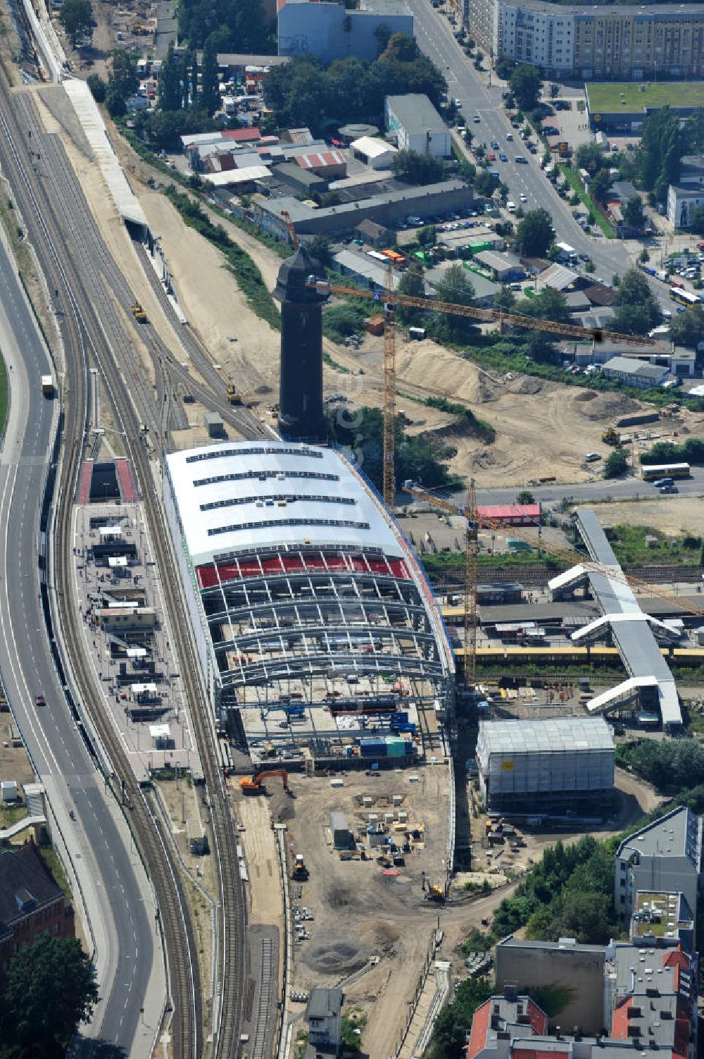 Luftbild Berlin Friedrichshain - Um- und Neubau des Berliner S-Bahnhof Ostkreuz