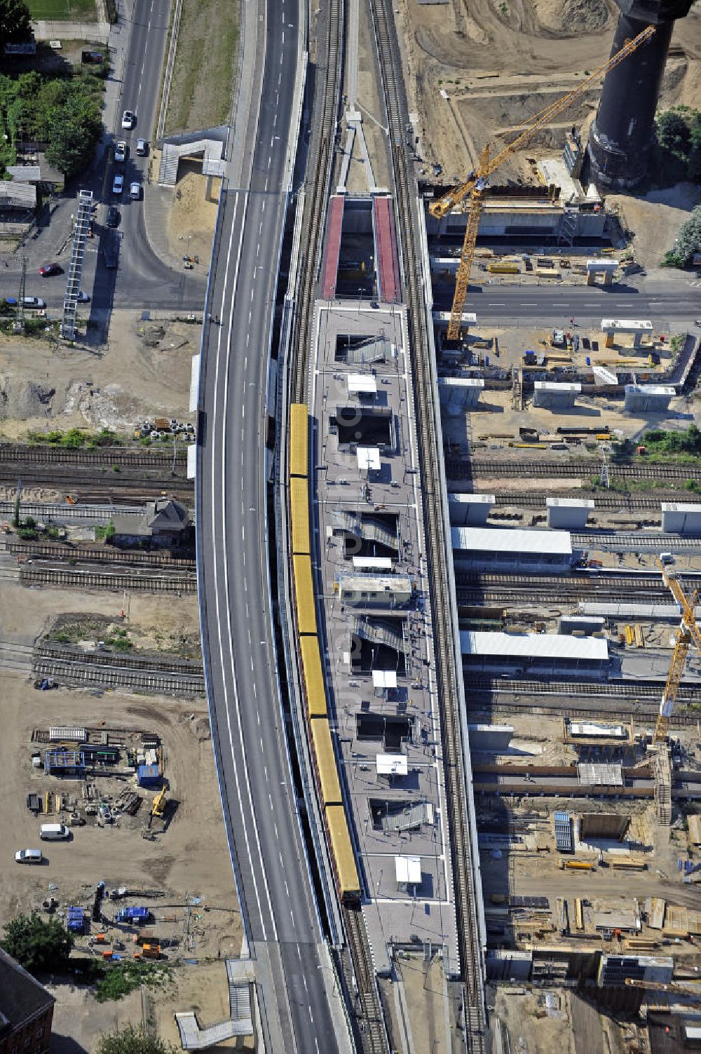 Luftaufnahme Berlin - Um- und Neubau des Berliner S-Bahnhofs Ostkreuz