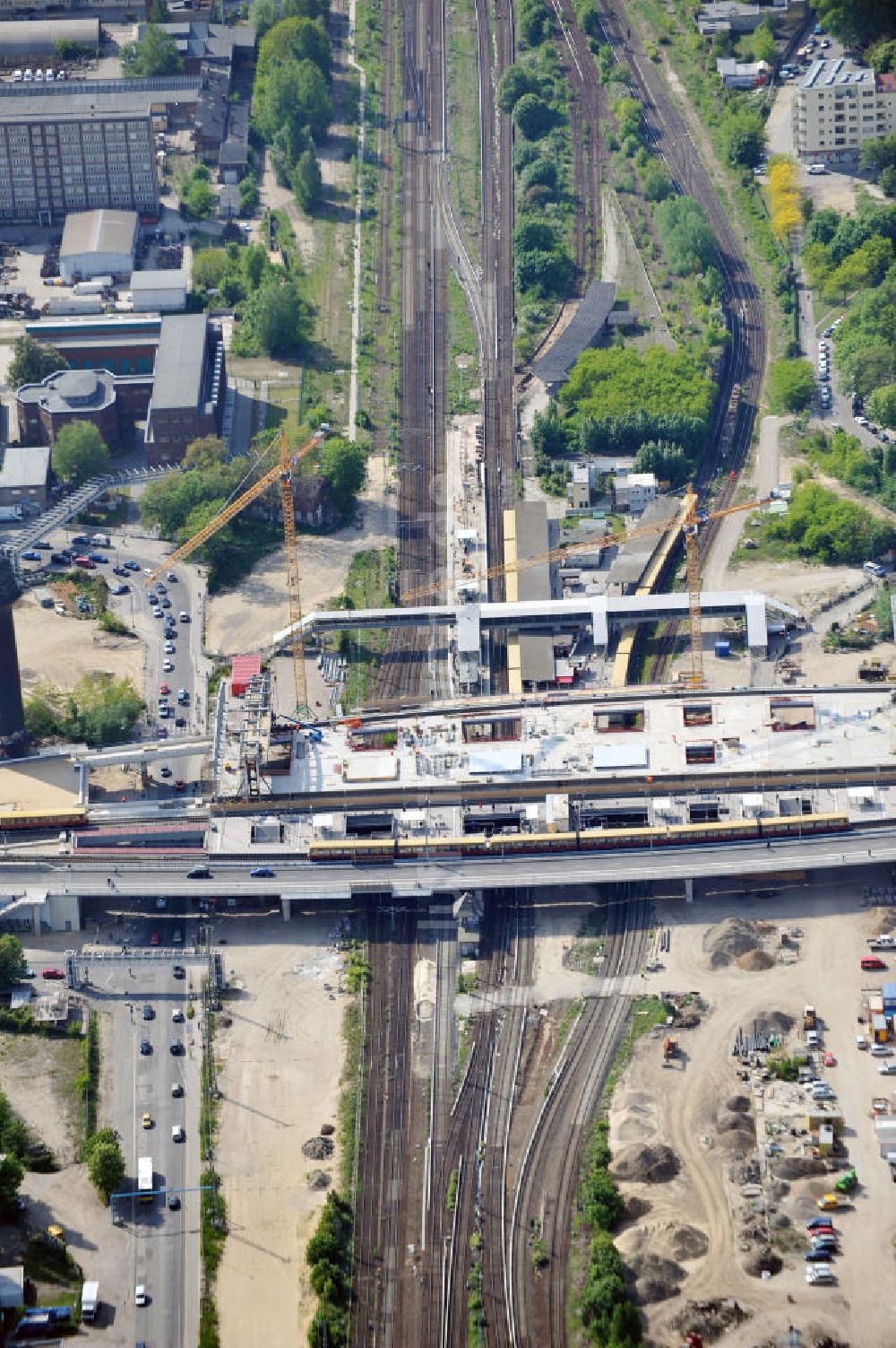 Luftbild Berlin Friedrichshain - Um- und Neubau des Berliner S-Bahnhofs Ostkreuz