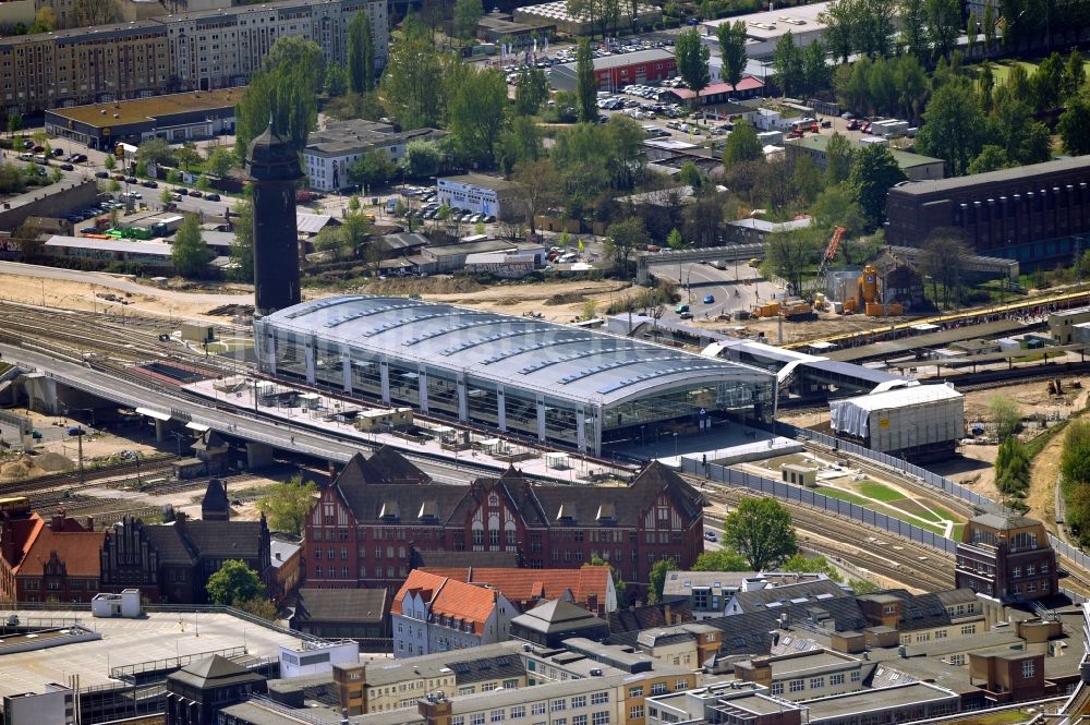 Luftaufnahme Berlin - Um- und Neubau des Berliner S-Bahnhofs Ostkreuz