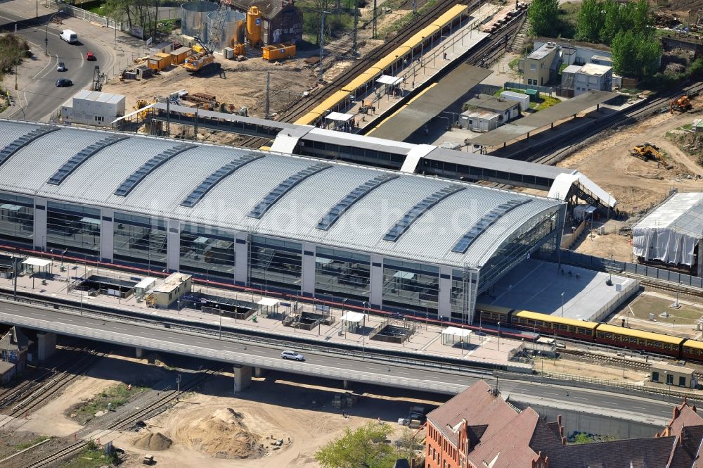 Berlin aus der Vogelperspektive: Um- und Neubau des Berliner S-Bahnhofs Ostkreuz