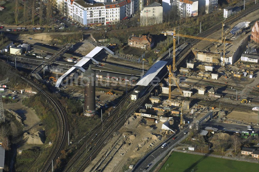 Luftbild Berlin - Um- und Neubau des Berliner S-Bahnhofs Ostkreuz