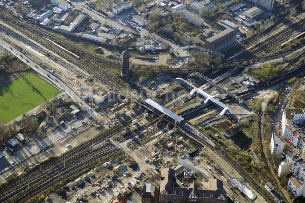 Berlin von oben - Um- und Neubau des Berliner S-Bahnhofs Ostkreuz