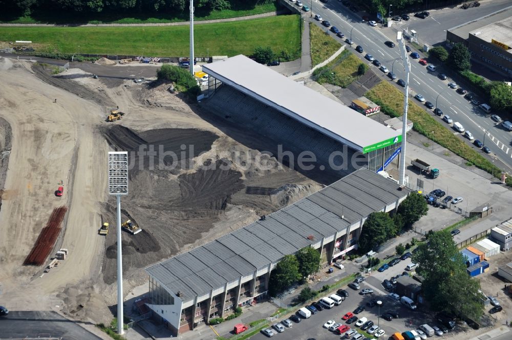 Essen von oben - Umbau des Areales am Georg-Melches-Stadion vom Fußballclub Rot-Weiss Essen in der Stadt Essen, Nordrhein-Westfalen