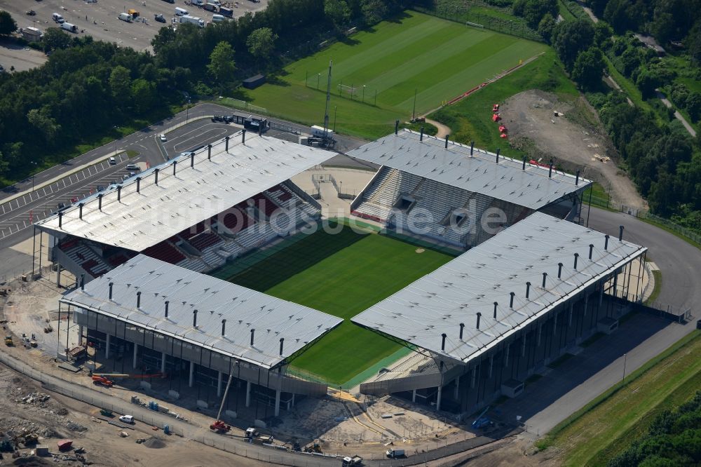 Essen aus der Vogelperspektive: Umbau des Areales am Georg-Melches-Stadion vom Fußballclub Rot-Weiss Essen in der Stadt Essen, Nordrhein-Westfalen