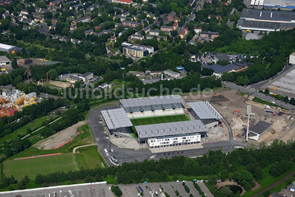 Essen aus der Vogelperspektive: Umbau des Areales am Georg-Melches-Stadion vom Fußballclub Rot-Weiss Essen in der Stadt Essen, Nordrhein-Westfalen