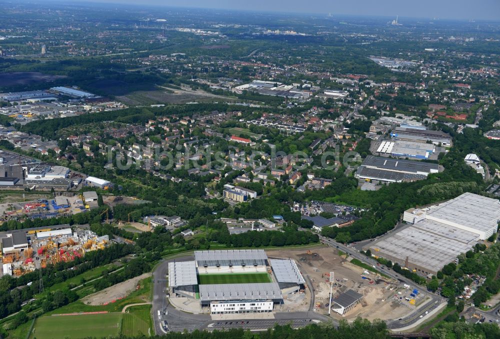 Luftbild Essen - Umbau des Areales am Georg-Melches-Stadion vom Fußballclub Rot-Weiss Essen in der Stadt Essen, Nordrhein-Westfalen